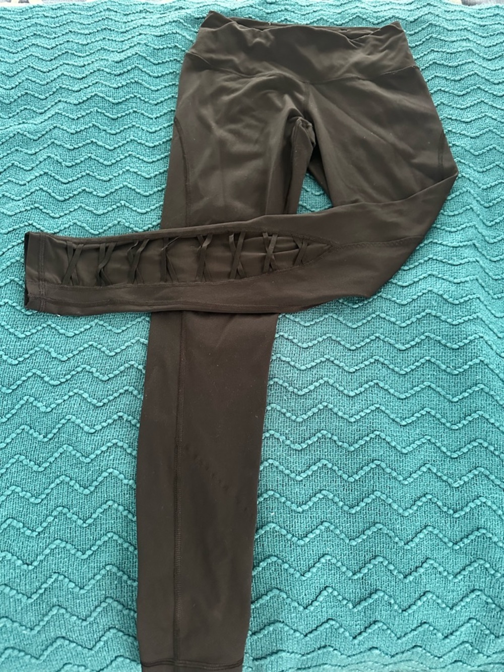 Victoria's Secret Black knockout Crisscross mesh side Leggings Size S